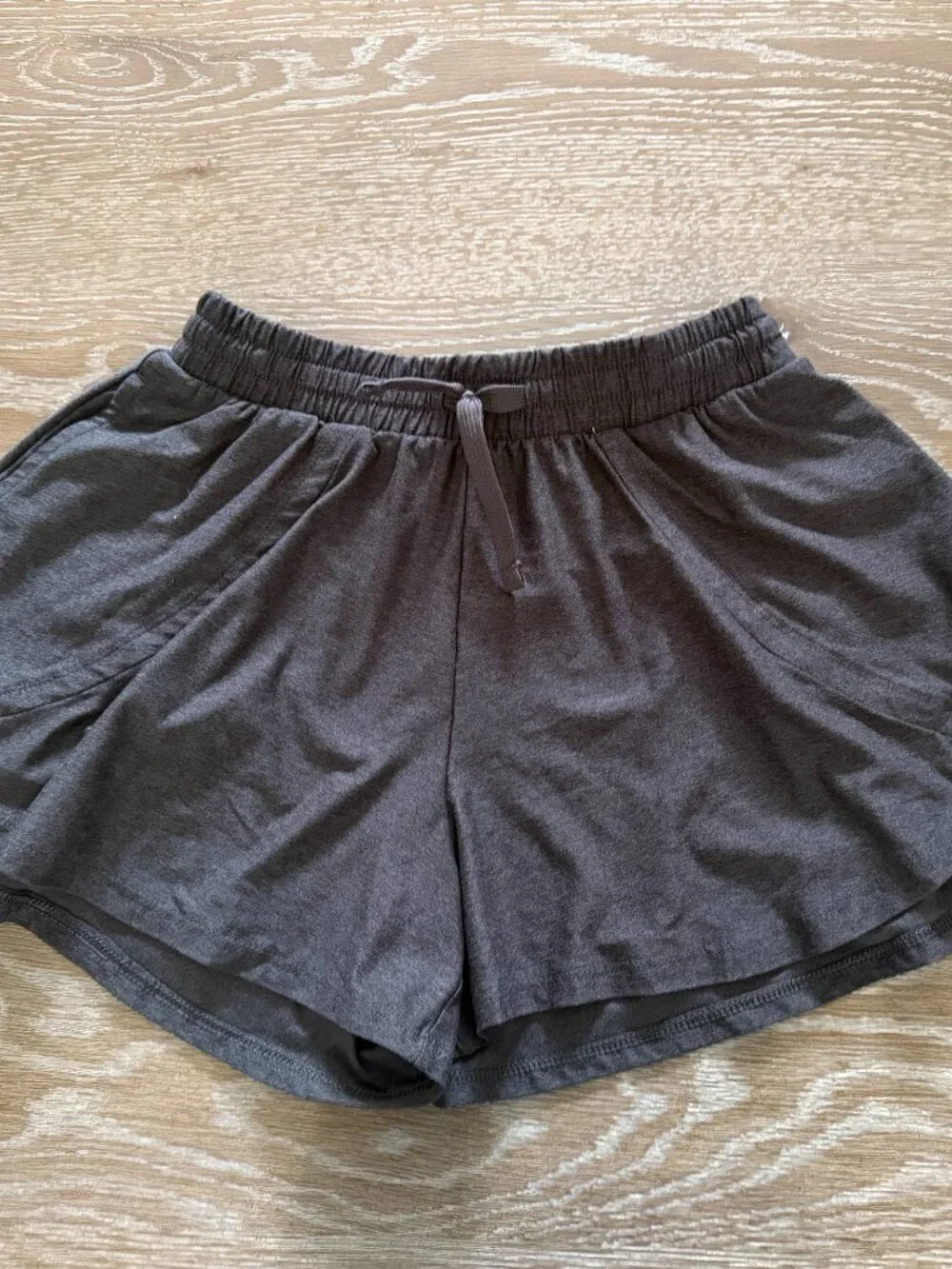 Girls Old Navy Active cloud so soft gray swing elastic pull on shorts size M 8